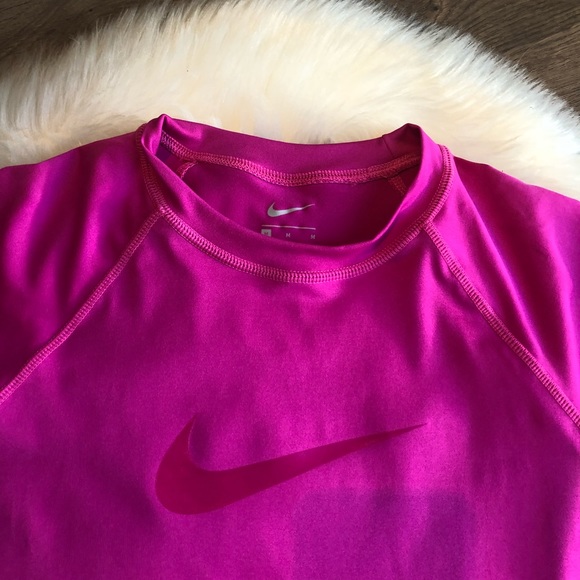 ‼️NIKE UPF 40+ Dri Fit Running Shirt SZ m NWT - Picture 2 of 5